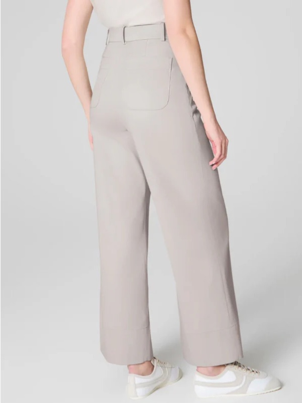 SPANXsupersmooth® Stretch Twill
Cropped Wide Leg Pant in Bone Size Large - Picture 9 of 9